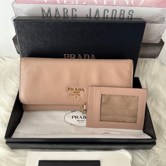 🔥🔥Authentic Prada Vitello Leather Continental Flap Wallet - Full Inclusion!! - Picture 8 of 17